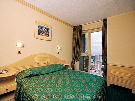Datei:Hotel Laguna Istra3.jpg