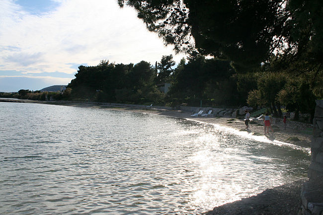 Datei:KASTELA Hotel Resnik-Hotelstrand IMG 4618.jpg