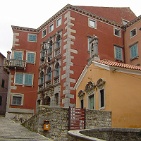 Datei:Battiala-Lazzarini Palast.jpg