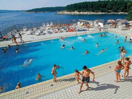 Datei:Resort1.jpg
