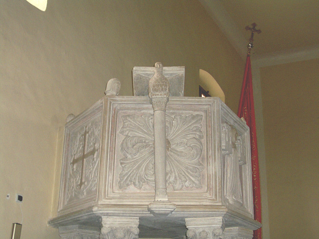 Datei:Kanzel Kirche Hl. Sylvester.jpg