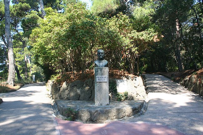 Datei:RAB Park Komrcar-Denkmal Belija IMG 6170.jpg