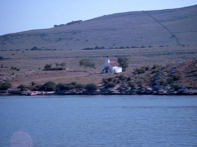 Datei:Kapelle auf Kornat.jpg