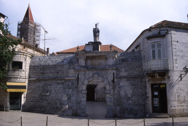 Datei:TROGIR0114.jpg