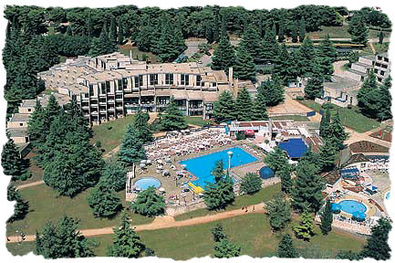 Datei:Hotel Kristal.jpg