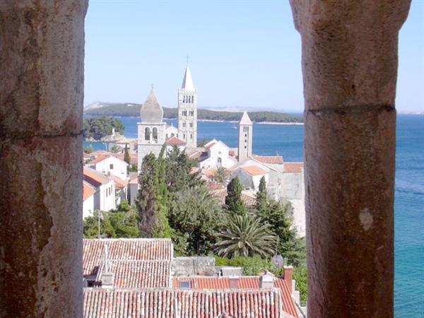 Datei:RabBlickvomTurm.jpg