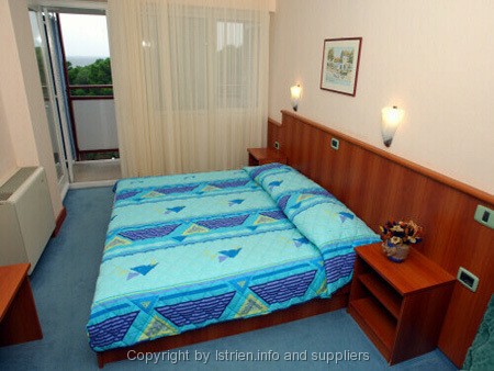 Datei:Hotel Pinija3.jpg