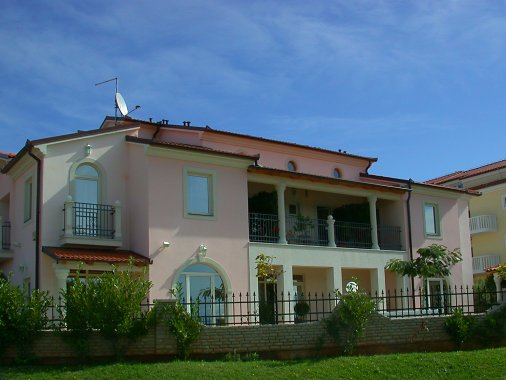 Datei:Villa Vizula.jpg