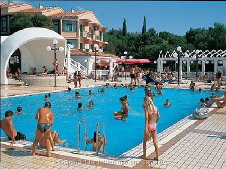 Datei:Hotel Funtana in Vrsar2.jpg
