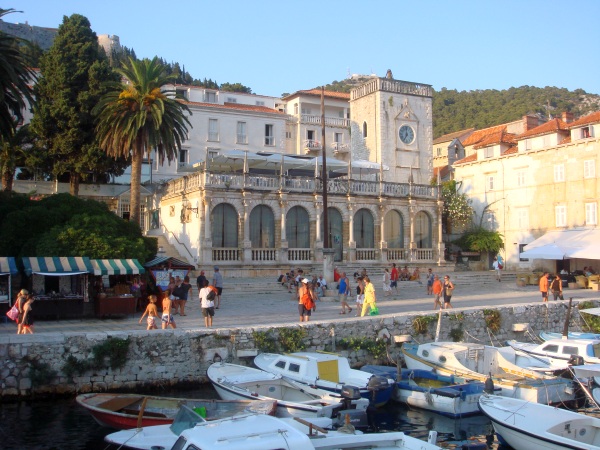 Datei:Hvar018.jpg