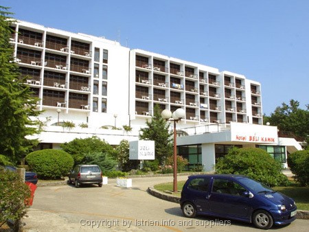 Datei:Hotel Beli Kamik II.jpg