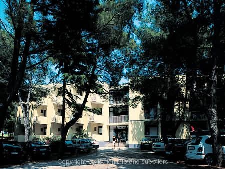 Datei:Hotel Moj Mir4.jpg