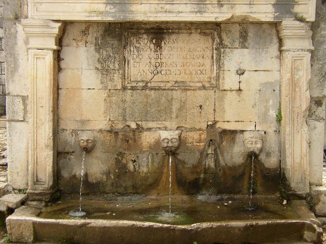 Datei:9Brunnen.jpg