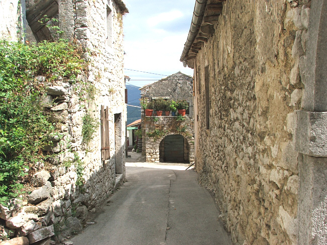 Datei:Pican - Gasse.jpg