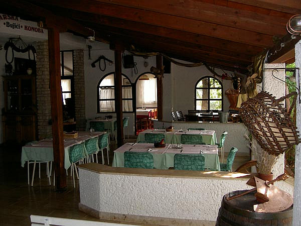 Datei:BUICI Istarska Konoba 18.jpg