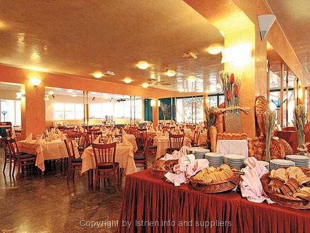 Datei:Hotel Park 2-rovinj.jpg