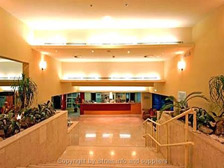 Datei:Hotel Castor.jpg