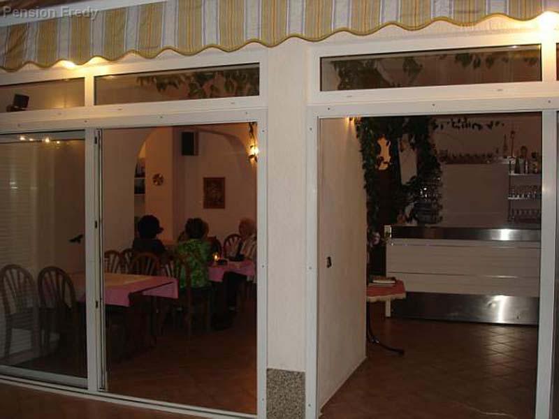 Datei:Haus i.jpg