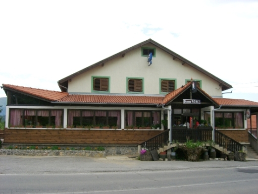 Bistro Braja Einggangsbereich.jpg