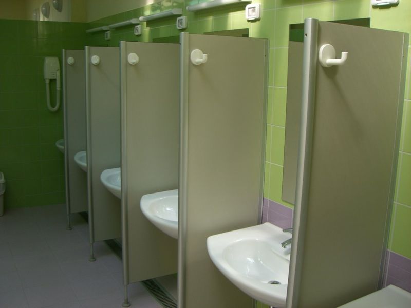 Datei:Finida Sanitaer innen 2.jpg