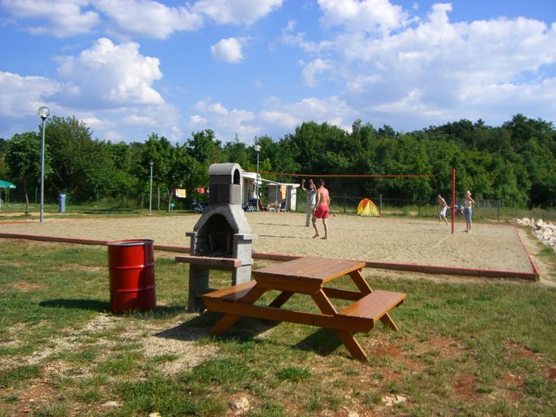 Datei:Finida Beachvolleyplatz.jpg