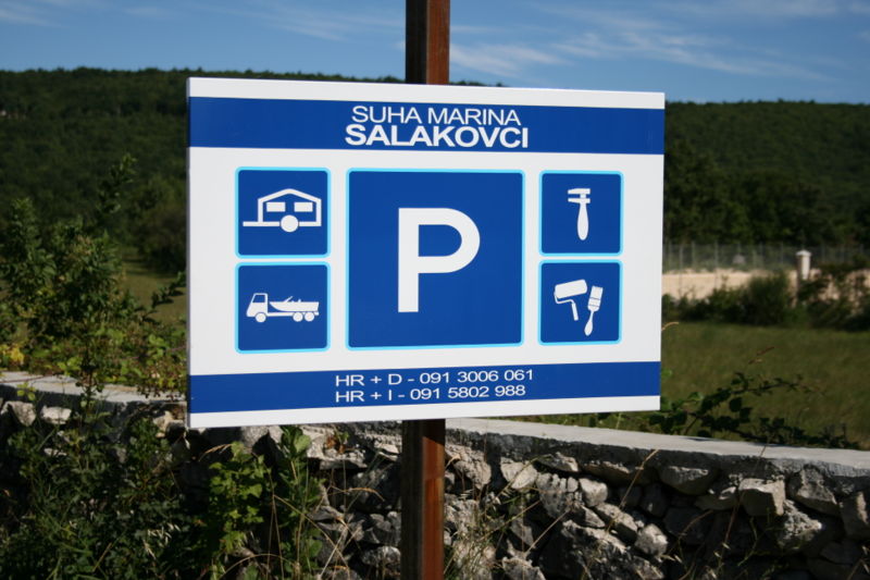 Datei:Schild Suha Marina.JPG