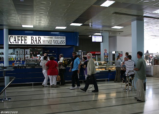Datei:KONAVLE Flughafen Dubrovnik 2009IMG 3175a.jpg