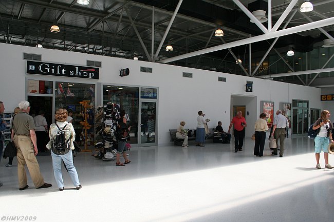 Datei:KONAVLE Flughafen Dubrovnik 2009IMG 3160.jpg